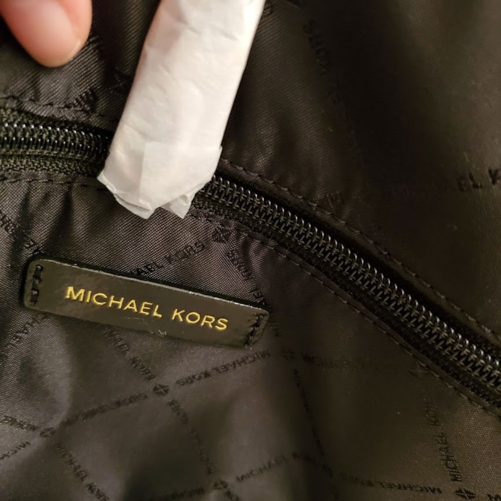 🔥👑🔥NWT Authentic Michael Kors MD Carry-All Tote - Picture 7 of 8